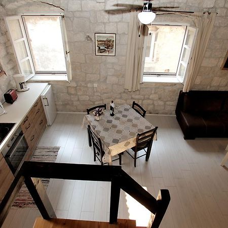 Apartment Tragurium โตรกีร์ ภายนอก รูปภาพ