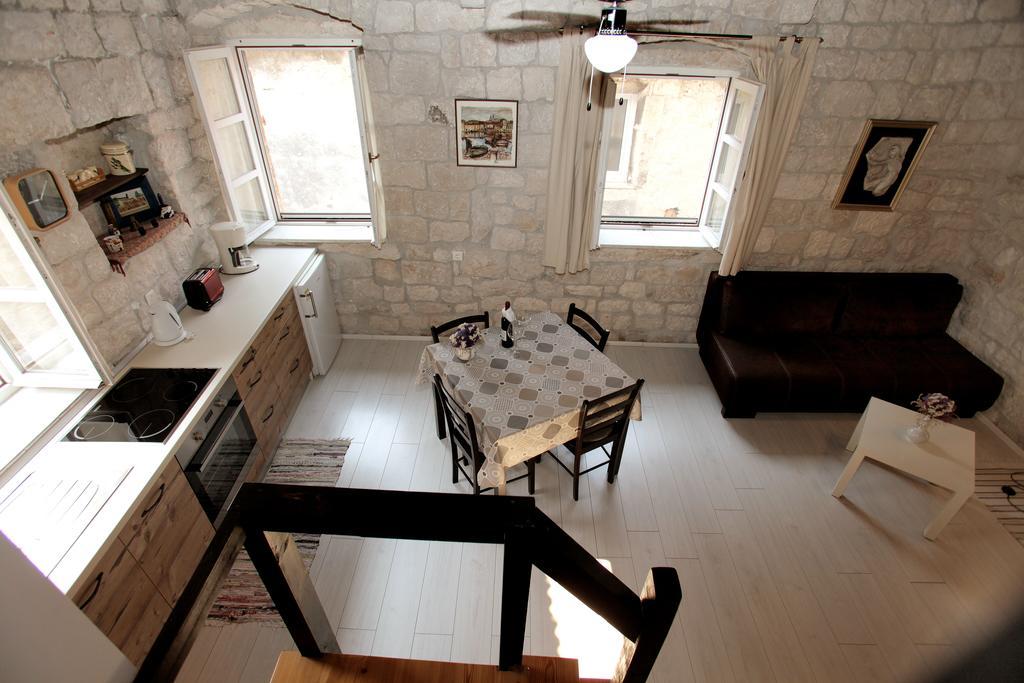 Apartment Tragurium โตรกีร์ ภายนอก รูปภาพ