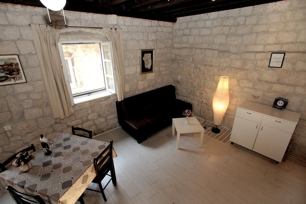 Apartment Tragurium โตรกีร์ ภายนอก รูปภาพ